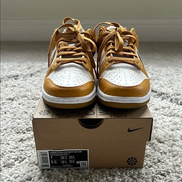 Women’s Nike Dunk Low Next Nature - Picture 3 of 7